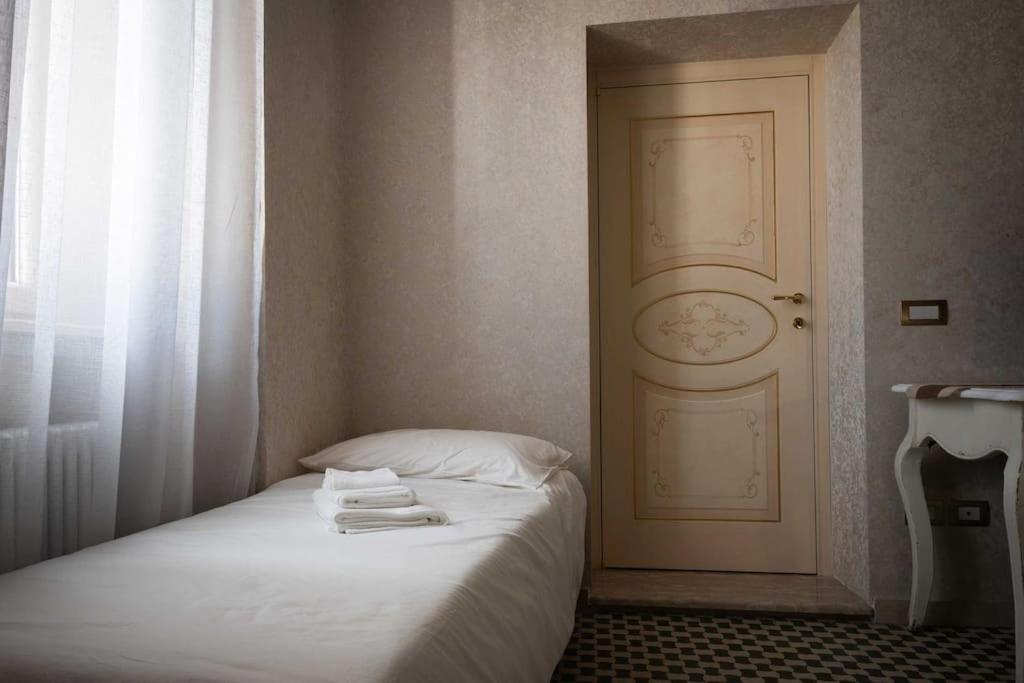 Merulana Penthouse: 5 Minutes Walk From Colosseum Exterior foto